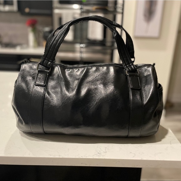 Leather duffle bag - Picture 2 of 3